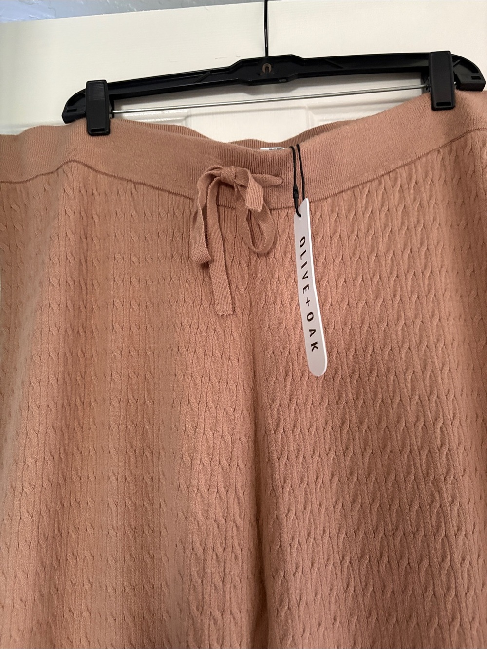 Olive & Oak Wide-Leg Knit Pants in Camel/Tan - Picture 2 of 7